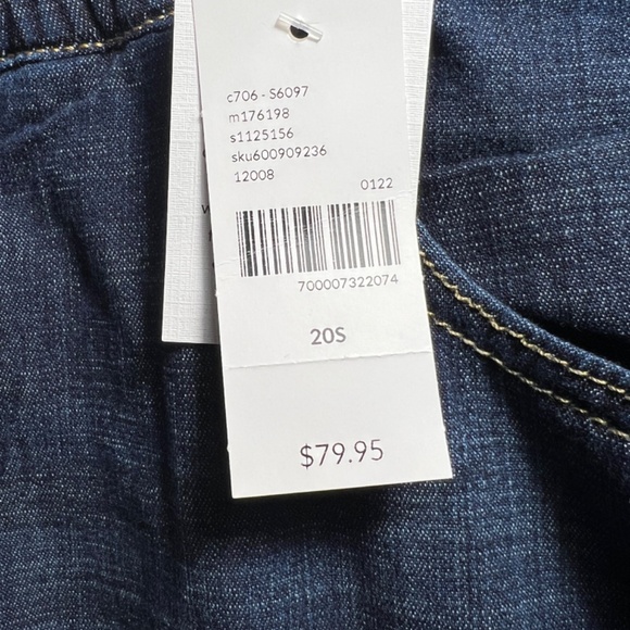 NWT Lane Bryant Wide Leg jeans, Mid Rise 20 Short - Picture 5 of 6